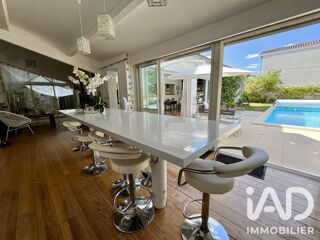  Maison à vendre 8 pièces 215 m²