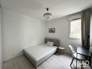  Appartement à louer 4 pièces 89 m²