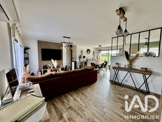 Vente Maison Vente Maison traditionnelle 4 pièces Saint-août