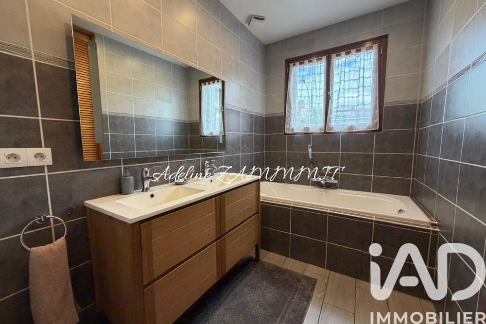 vente Maison - 4 pièce(s) - 78 m² Le Blanc-Mesnil (93150)