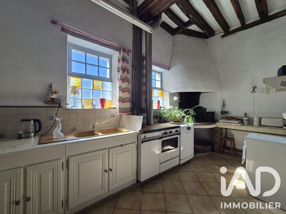 Maison 5 pièces 181 m² · à Seignelay · 181 m² · 96 500 €