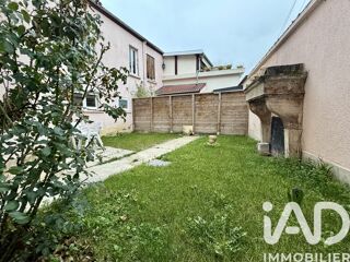  Immeuble à vendre 251 m²