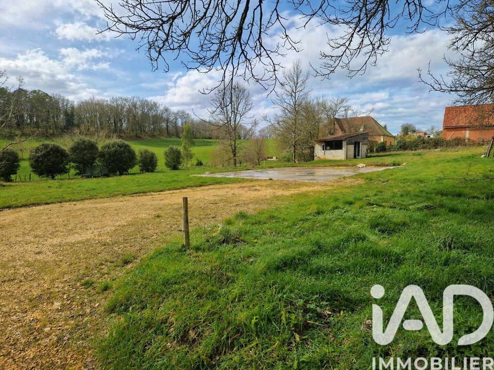 Vente Terrain Vente Terrain à bâtir 4 025 m&sup2; Saint-martial-de-nabirat
