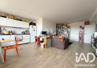  Appartement à louer 3 pièces 77 m²