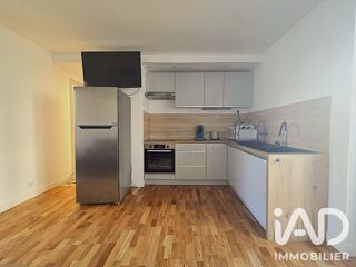  Appartement à louer 4 pièces 9 m²