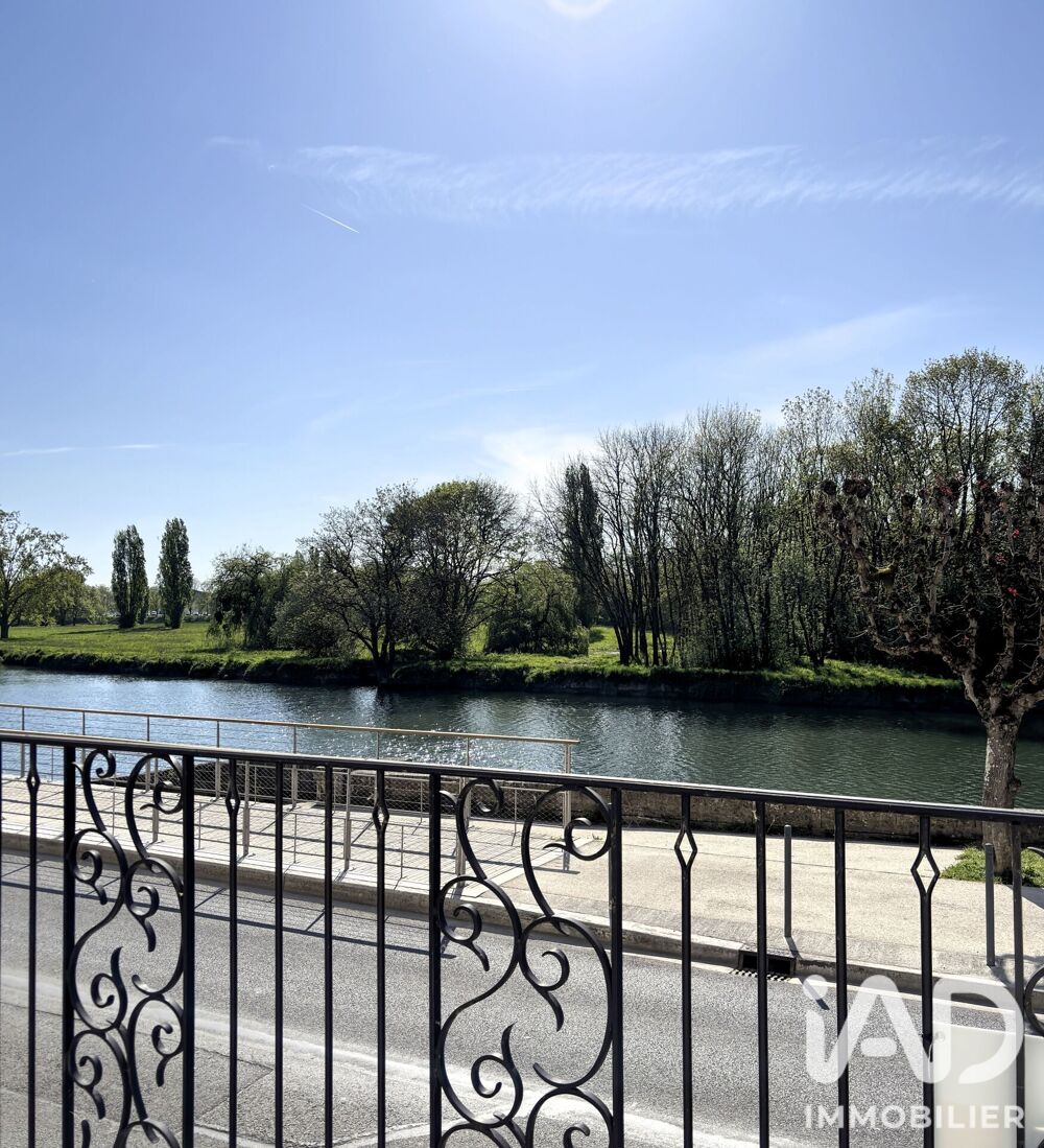 Vente Maison Vente Demeure 7 pièces Saintes