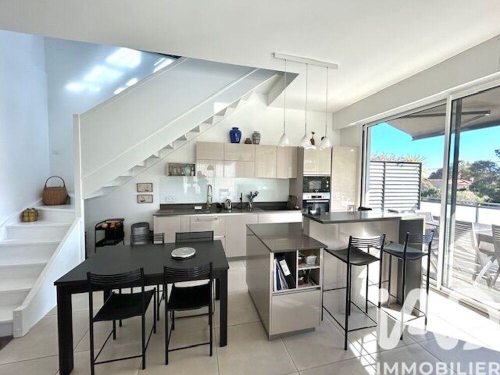 à vendre  Appartement Saint-Raphaël (83700)