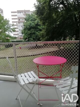  Appartement à louer 5 pièces 101 m²