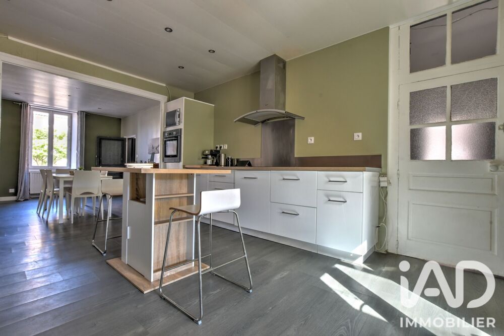 Vente Maison Vente Maison de ville 7 pièces Le palais-sur-vienne
