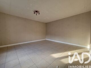  Immeuble à vendre 421 m²
