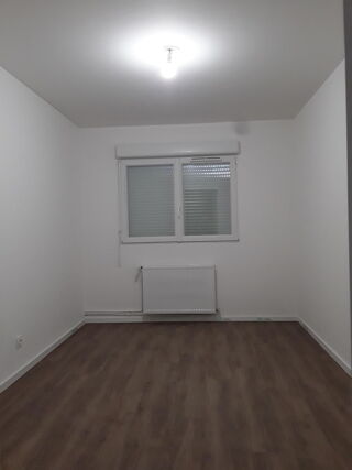  Appartement � louer 4 pi�ces 76 m�