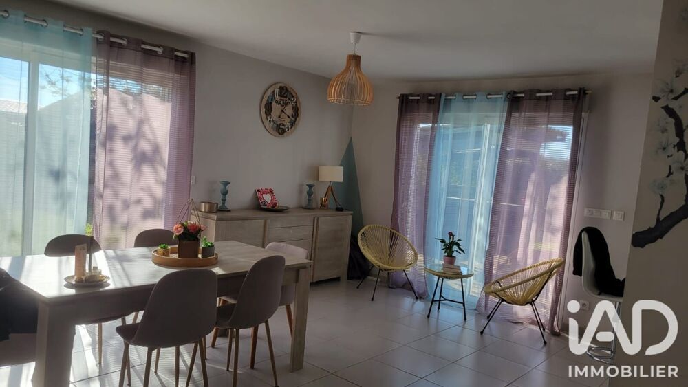 vente Maison - 6 pièce(s) - 143 m² Marçay (86370)