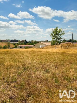  Terrain à vendre 979 m²