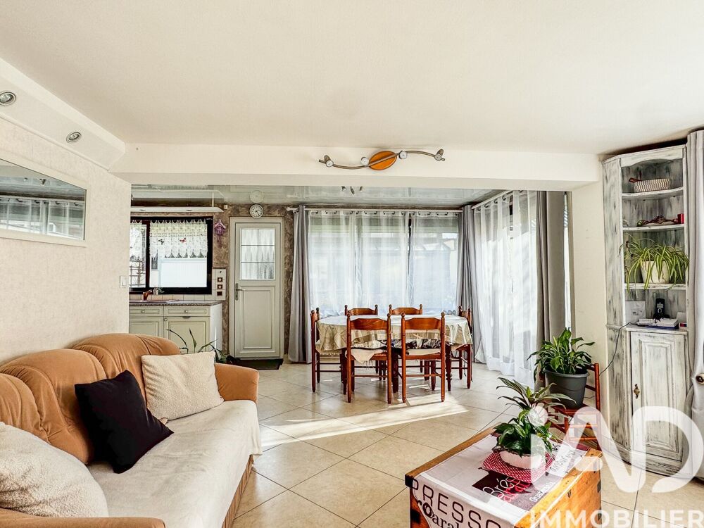 Maison 4 pièces 120 m² · à Villeneuve-le-Comte · 120 m² · 359 000 €