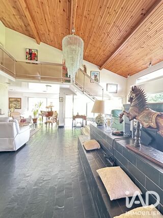  Maison à vendre 10 pièces 270 m²