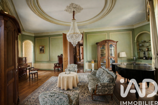  Maison à vendre 15 + pièces 890 m²
