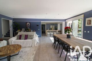  Maison à vendre 9 pièces 243 m²