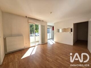  Appartement à louer 2 pièces 45 m²