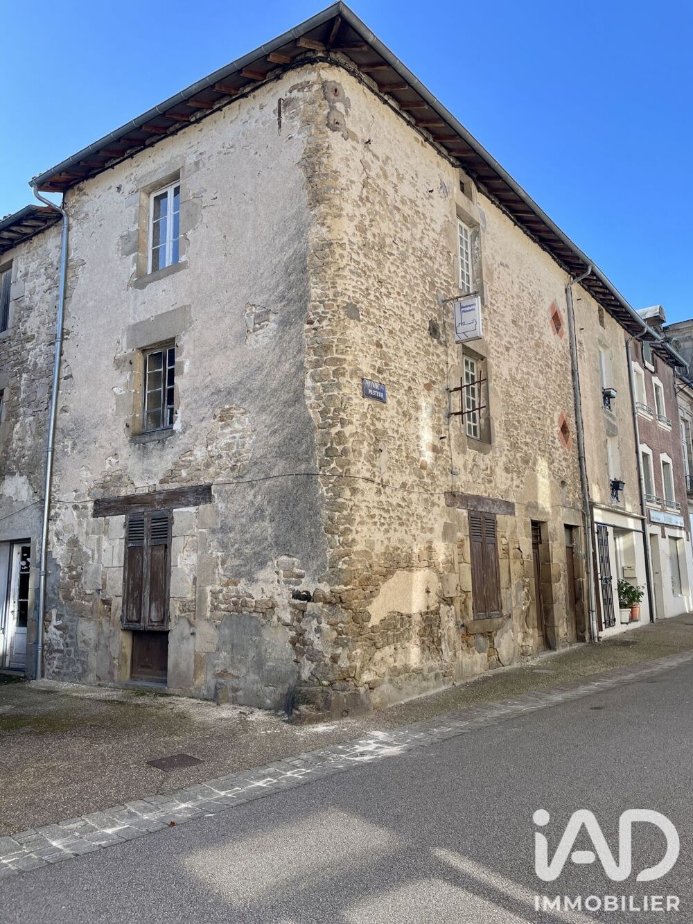 Vente Maison Vente Maison de ville 5 pièces Châteauponsac