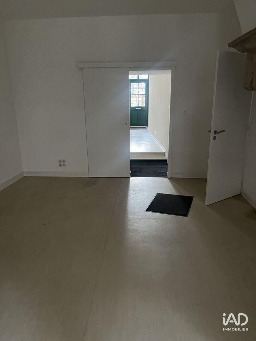  Location - 130 m² 
