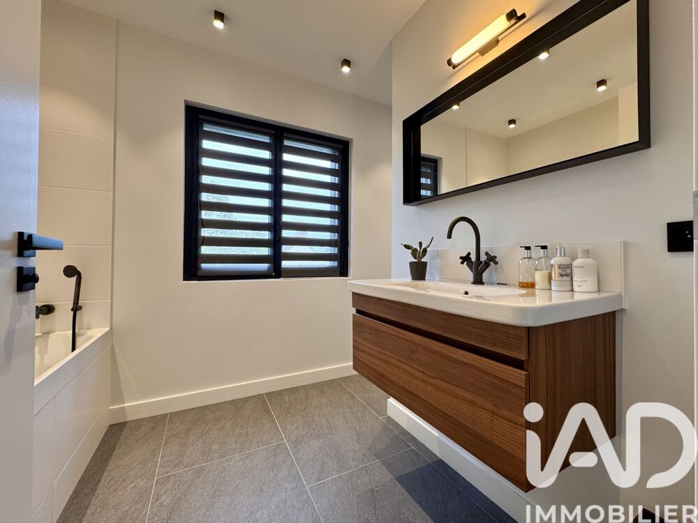 � vendre  Maison Regn�ville-sur-Mer (50590)