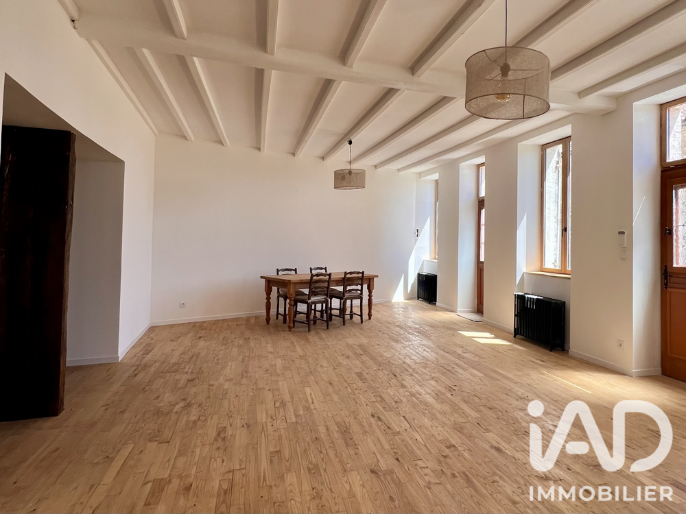 vente Maison - 6 pièce(s) - 332 m² Berneuil (16480)