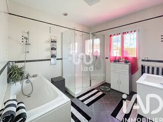  Maison à vendre 8 pièces 244 m²