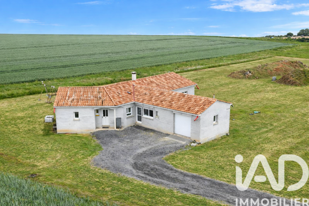 Maison 5 pièces 116 m² · à Les Pins · 116 m² · 139 000 €