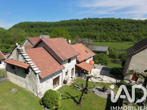   Vente Maison/villa 8 pièces Maison - 8 pièce(s) - 220 m²