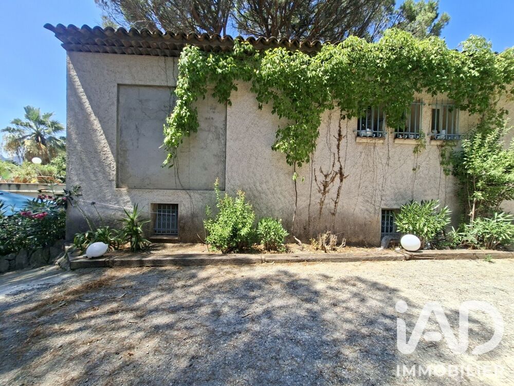 à vendre  Maison Roquebrune-sur-Argens (83520)