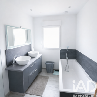  Maison � vendre 8 pi�ces 180 m�
