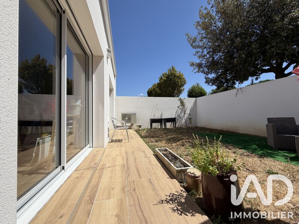 Maison 5 pièces 102 m² · à Charron · 102 m² · 350 000 €
