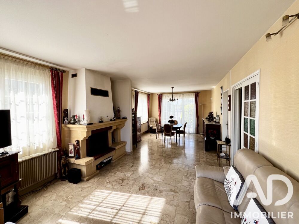 Vente Maison Vente Maison traditionnelle 7 pièces Nanteuil-lès-meaux