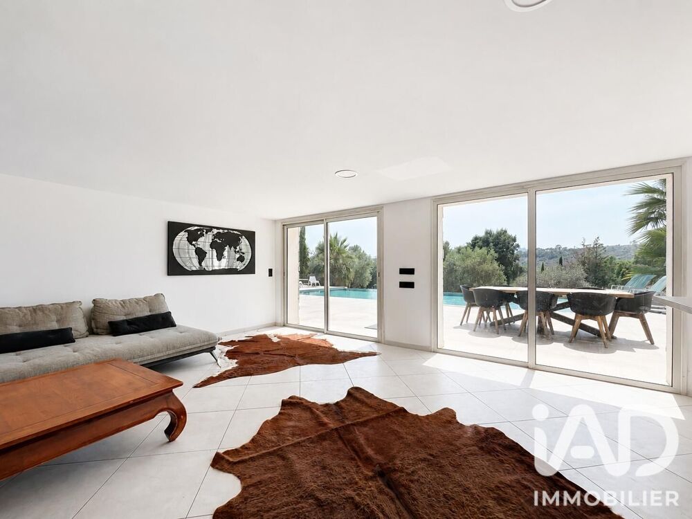 à vendre  Maison Roquebrune-sur-Argens (83520)