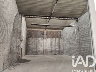  Parking / Garage à vendre 99 m²