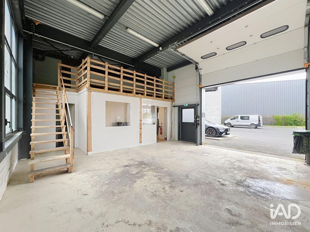  Location Local d'activités 102 m&sup2; 