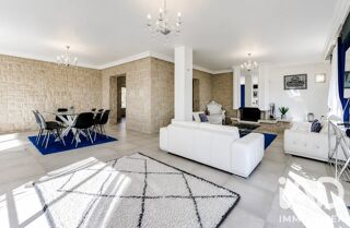  Maison à vendre 10 pièces 366 m²