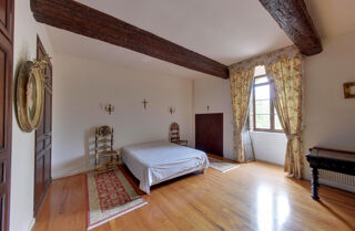  Maison à vendre 15 + pièces 2199 m²