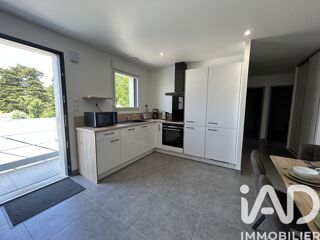  Appartement à louer 3 pièces 65 m²