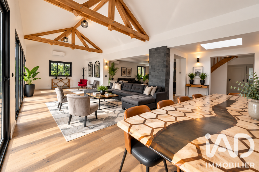à vendre  Maison Montfort-l'Amaury (78490)
