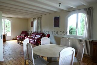  Maison à louer 7 pièces 240 m²