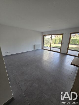  Appartement à louer 3 pièces 66 m²