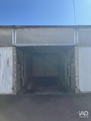  Parking / Garage à louer 14 m²