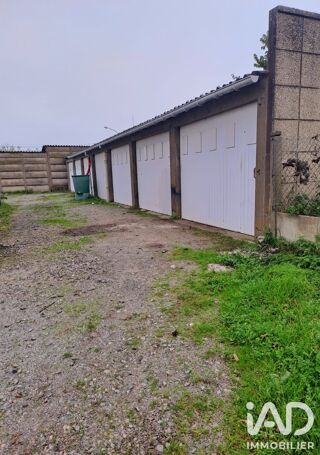  Parking / Garage à vendre 260 m²