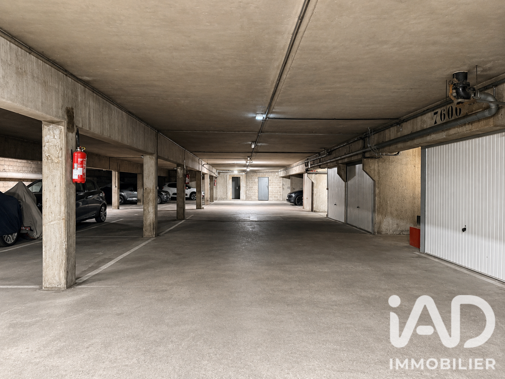 Vente Parking/Garage Vente Parking 12 m&sup2; Paris 11