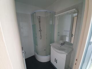 Appartement à louer 1 pièce 27 m²