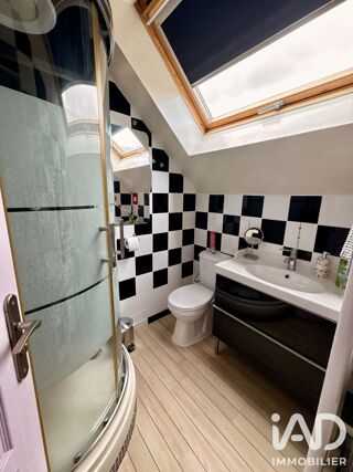 Maison à vendre 15 + pièces 373 m²