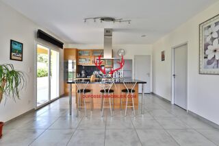  Maison � vendre 7 pi�ces 165 m�