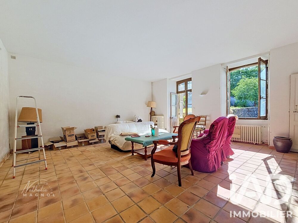 Vente Maison Vente Maison traditionnelle 7 pièces Ferrières-sur-sichon