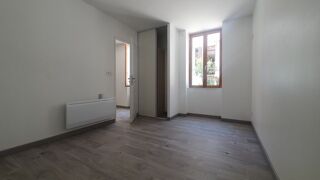  Appartement à louer 2 pièces 27 m²